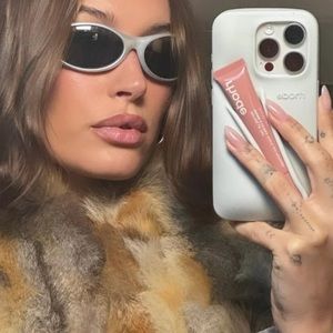 Rhode skincare lipcase cover Apple 15 PRO PRE ORDER NWB Hailey beiber